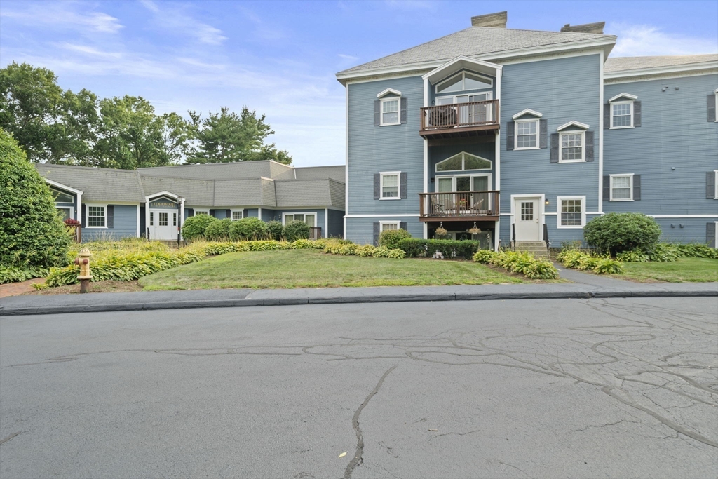 85 Whitman St 204