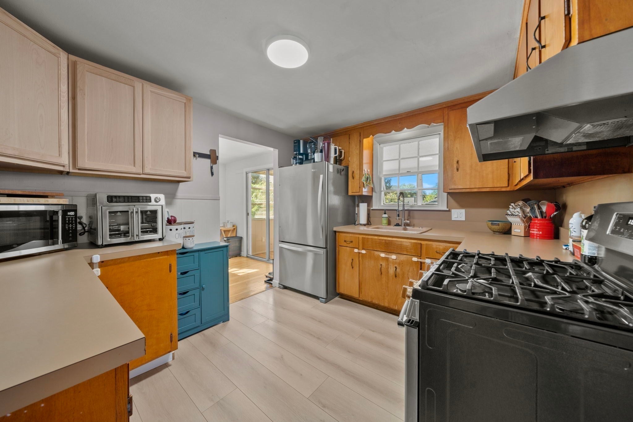 18 Thompson Ln, Lynn, MA Photo #10