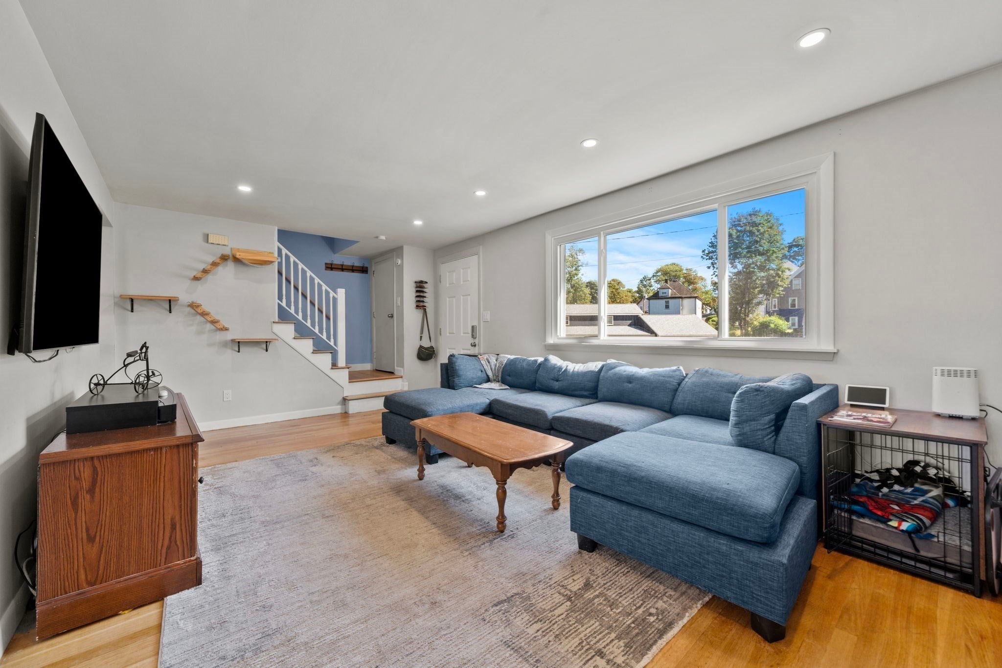 18 Thompson Ln, Lynn, MA Photo #9