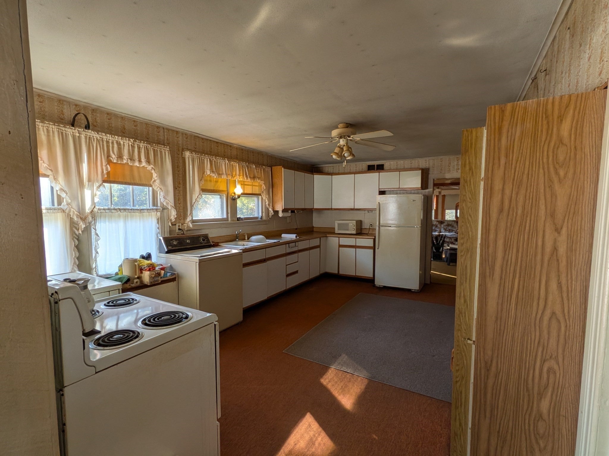 702 Belchertown Rd, Ware, MA Photo #9