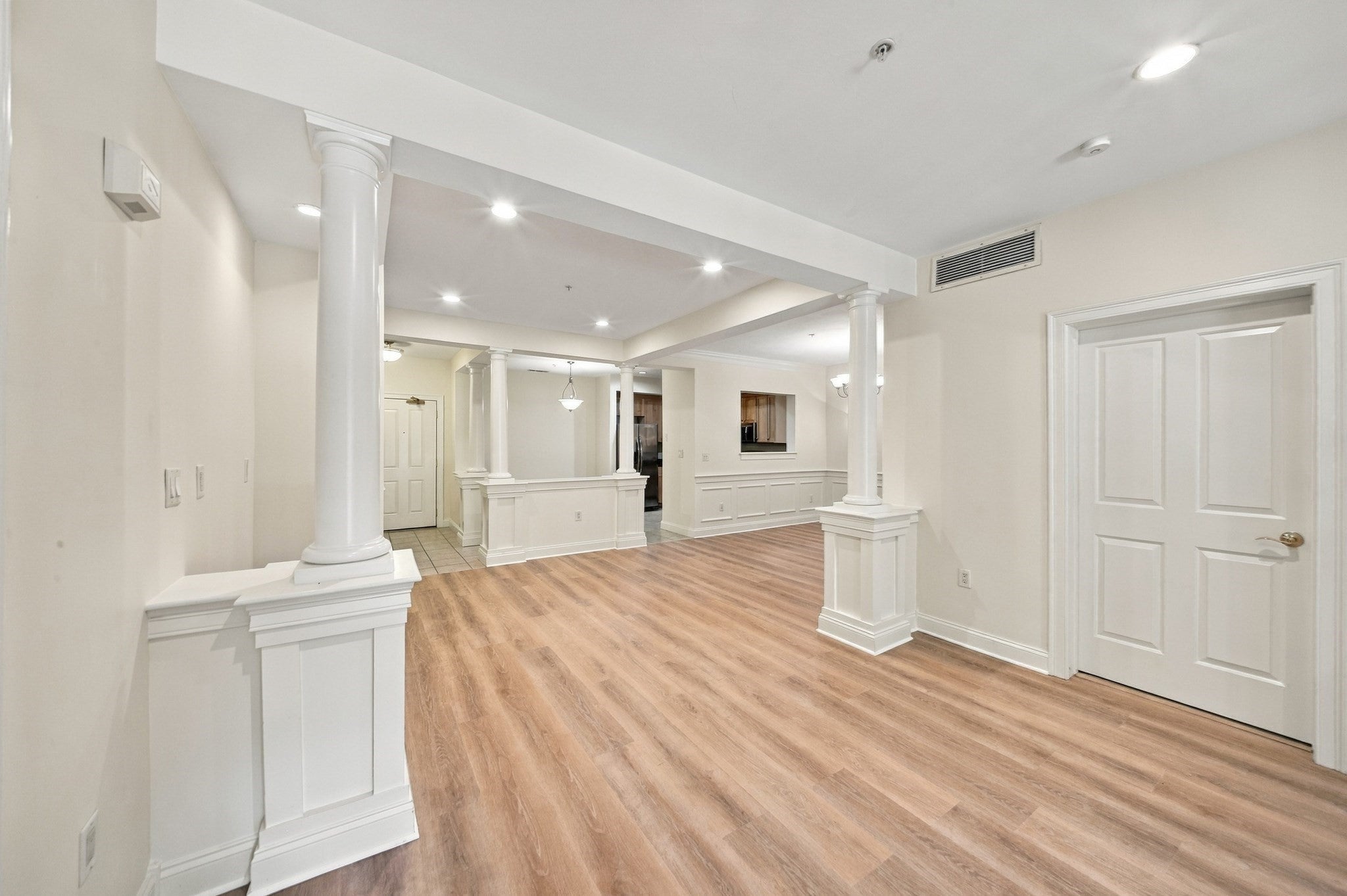1206 Albion Rd #1206, Bedford, MA, 1206 Albion Rd #1206, Bedford, MA Photo #9