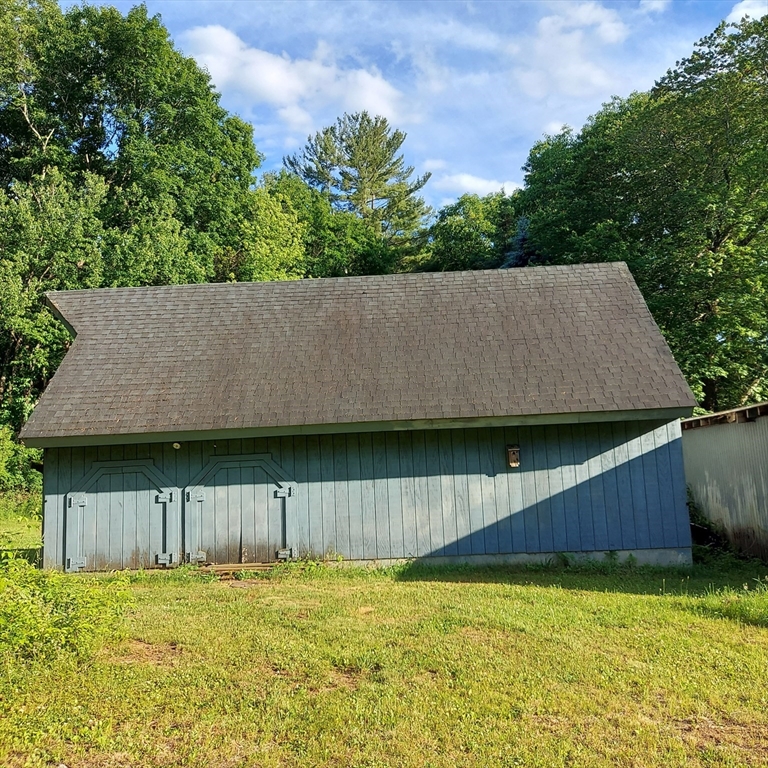 1075 West Brookfield Road