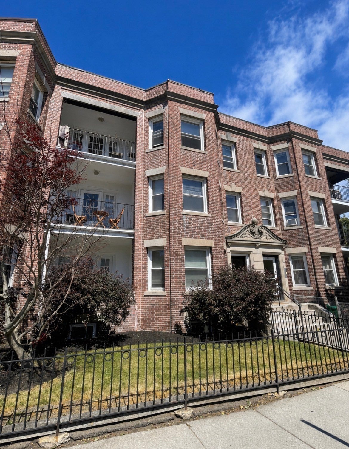 213 Chestnut Hill Ave