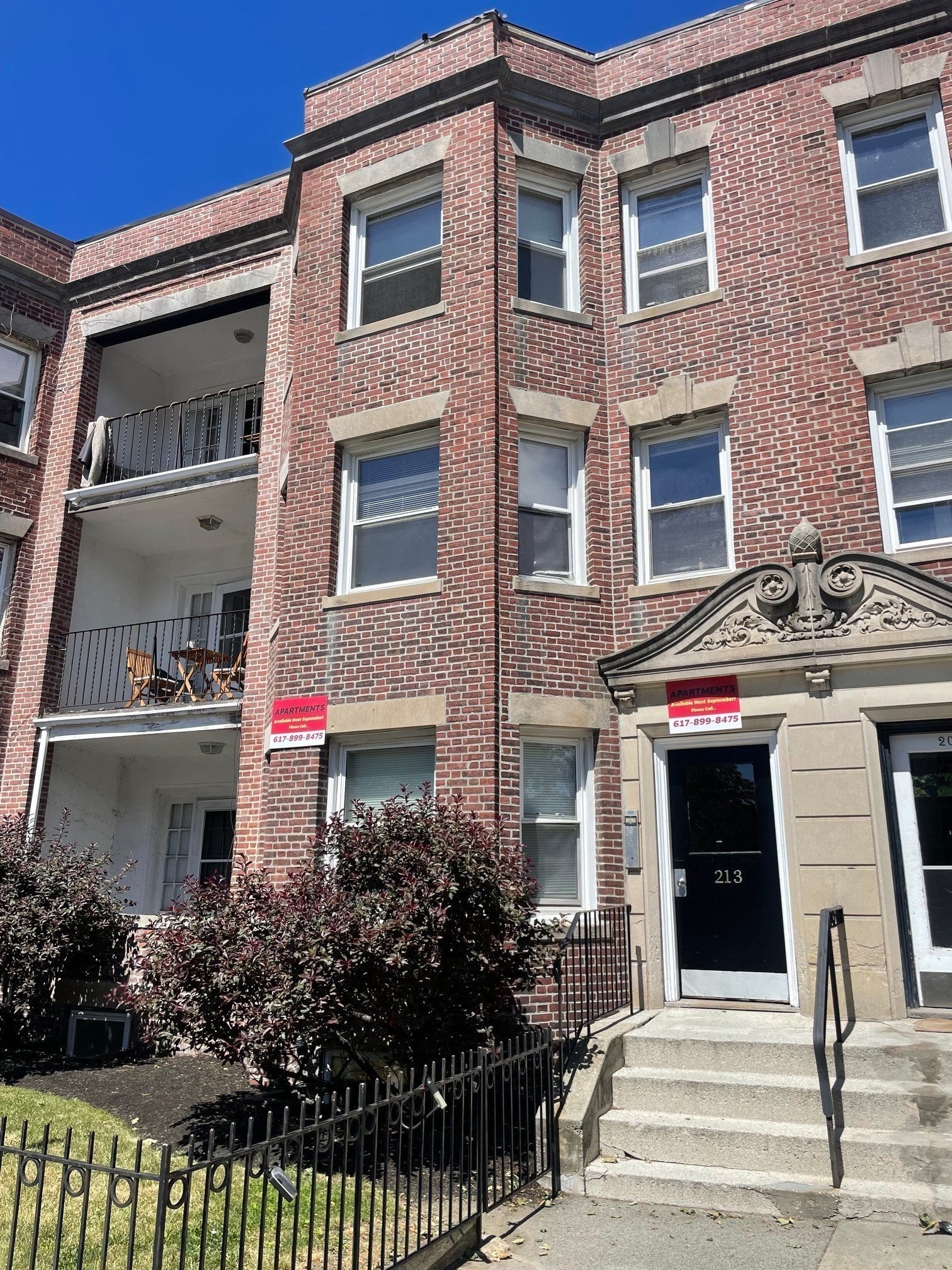 213 Chestnut Hill Ave