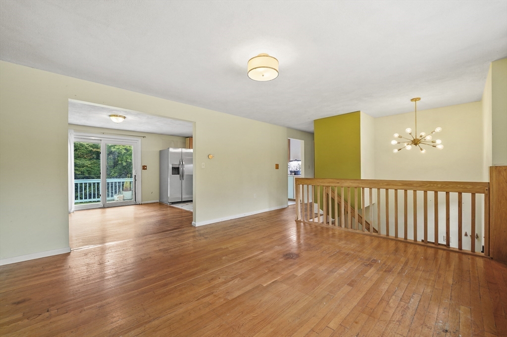 101 W Main St