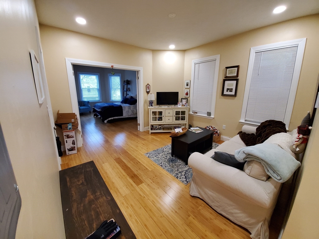 233 Chelsea St #2, Boston, MA, 233 Chelsea St #2, Boston, MA Photo #11