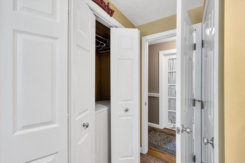53 Thornberry Cir, Mashpee, MA Photo #19