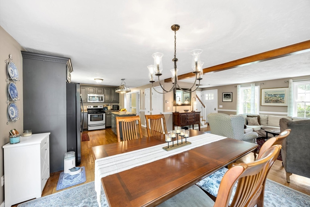 53 Thornberry Cir, Mashpee, MA Photo #13