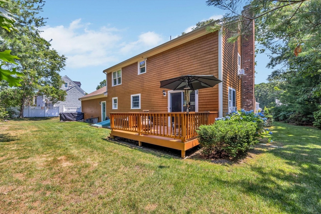 53 Thornberry Cir, Mashpee, MA Photo #40