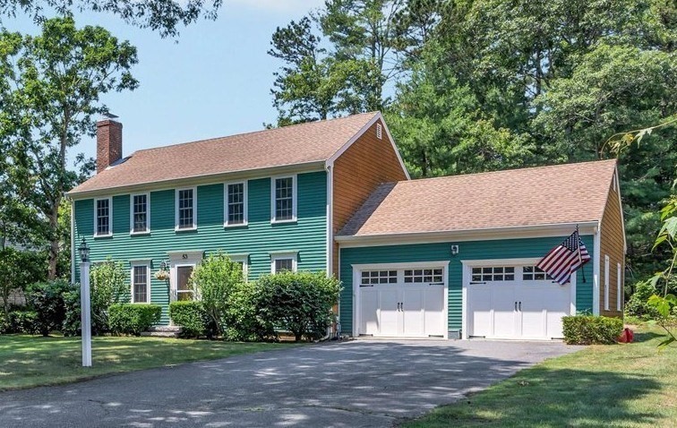 53 Thornberry Cir, Mashpee, MA Photo #1