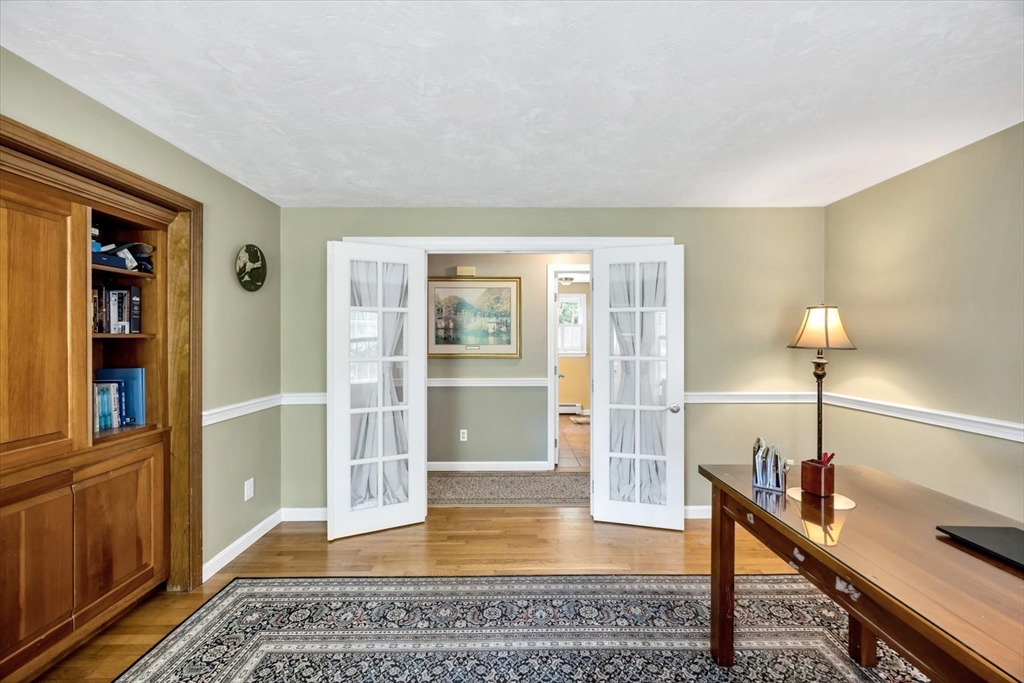53 Thornberry Cir, Mashpee, MA Photo #22