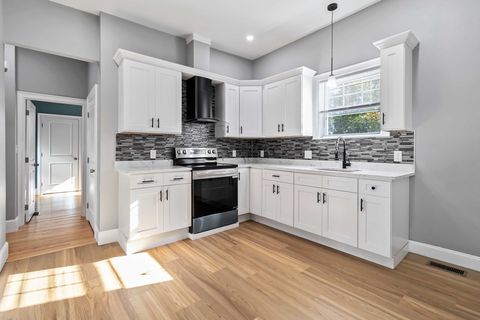 51 Mansfield St 51 Everett MA 02149