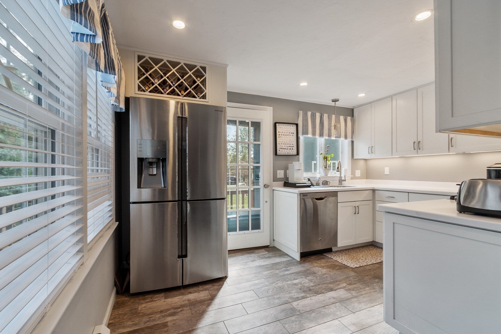 1B Greystone Lane 1B