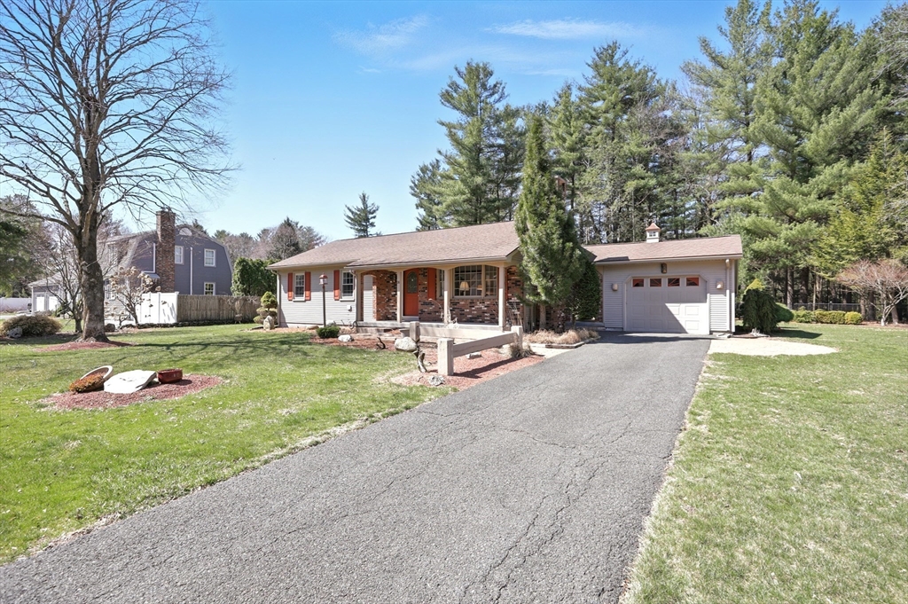 36 Colony Cir