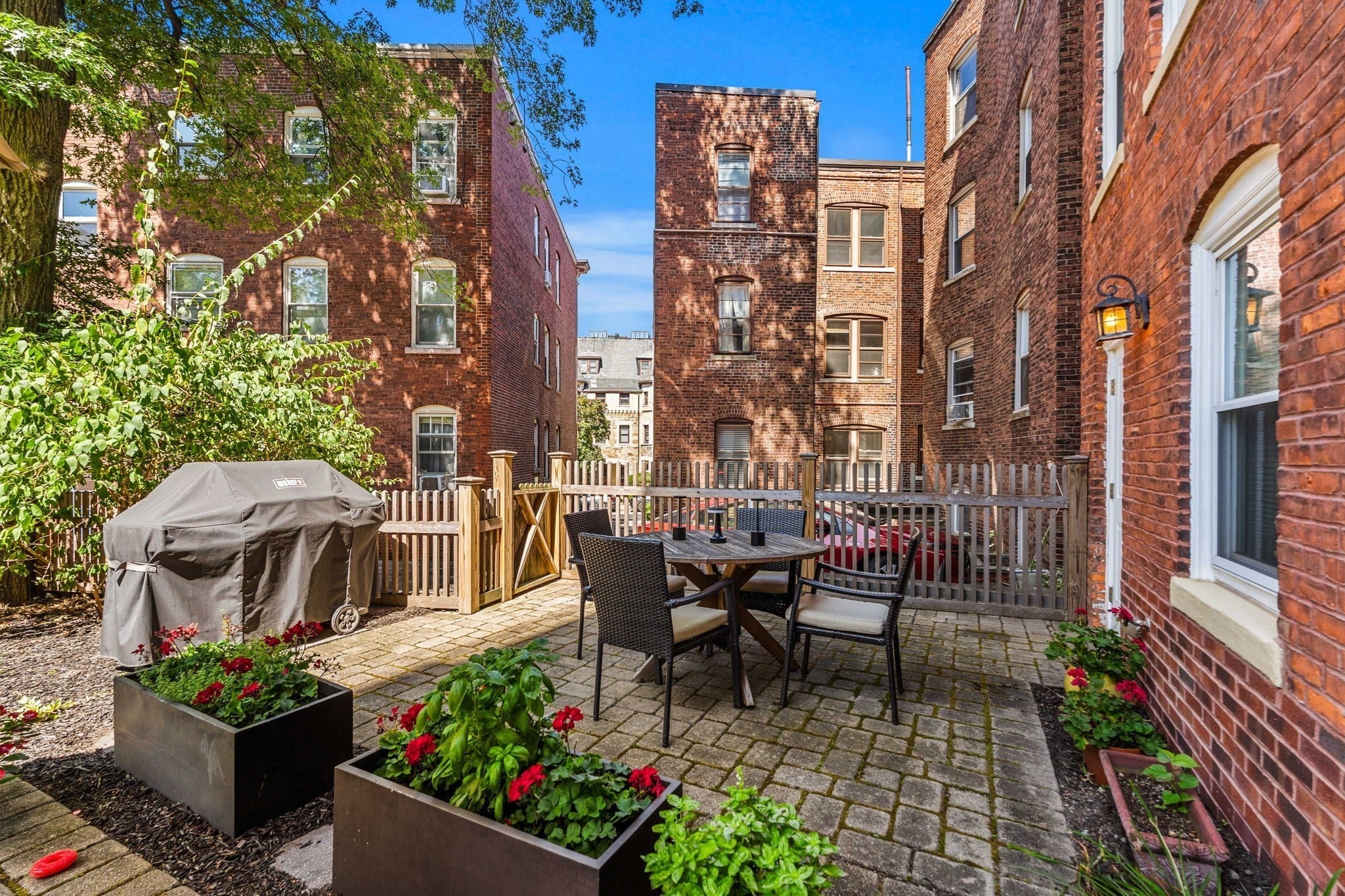 11 Claflin Rd #2, Brookline, MA Photo #31