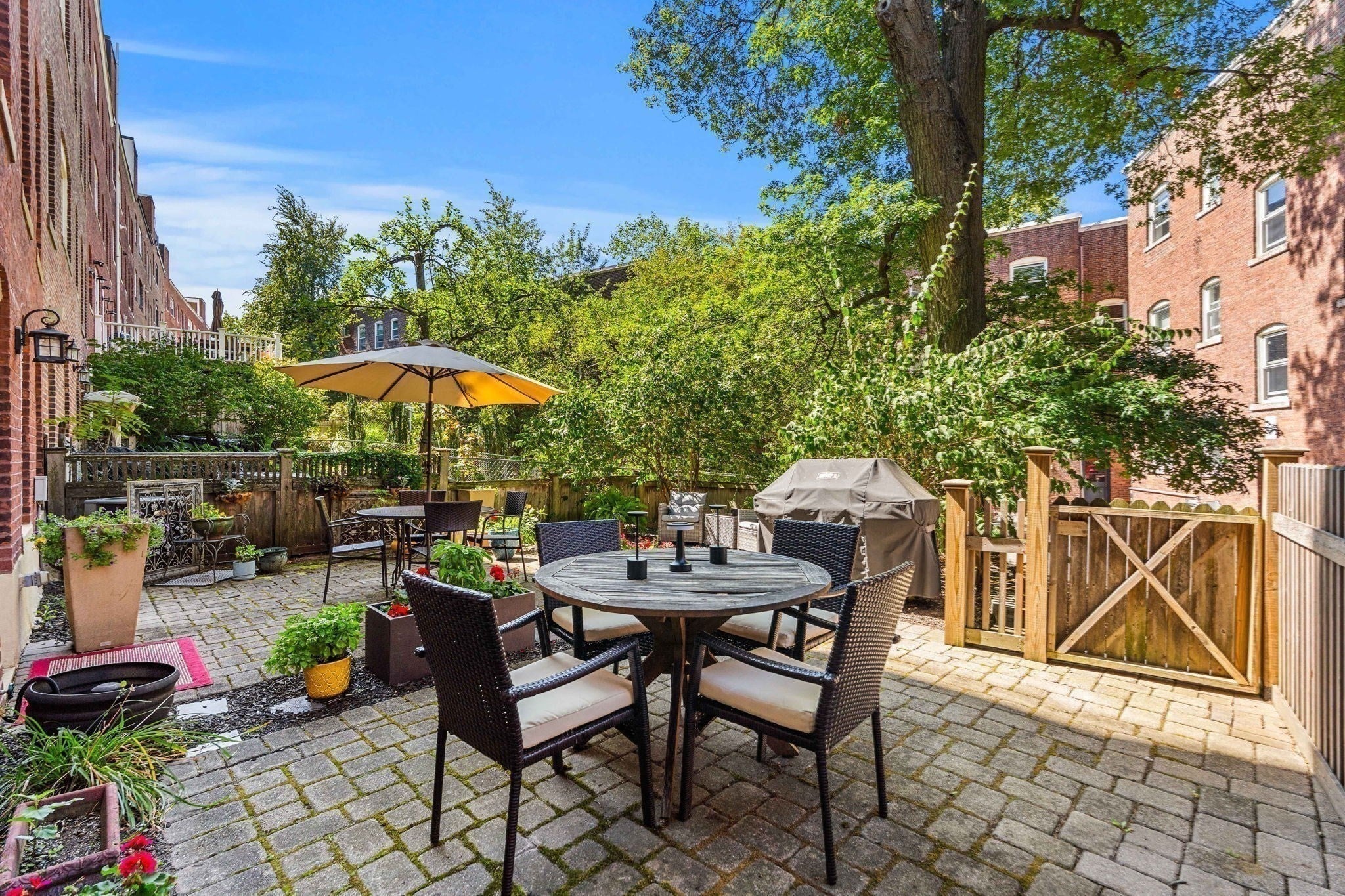 11 Claflin Rd #2, Brookline, MA Photo #32