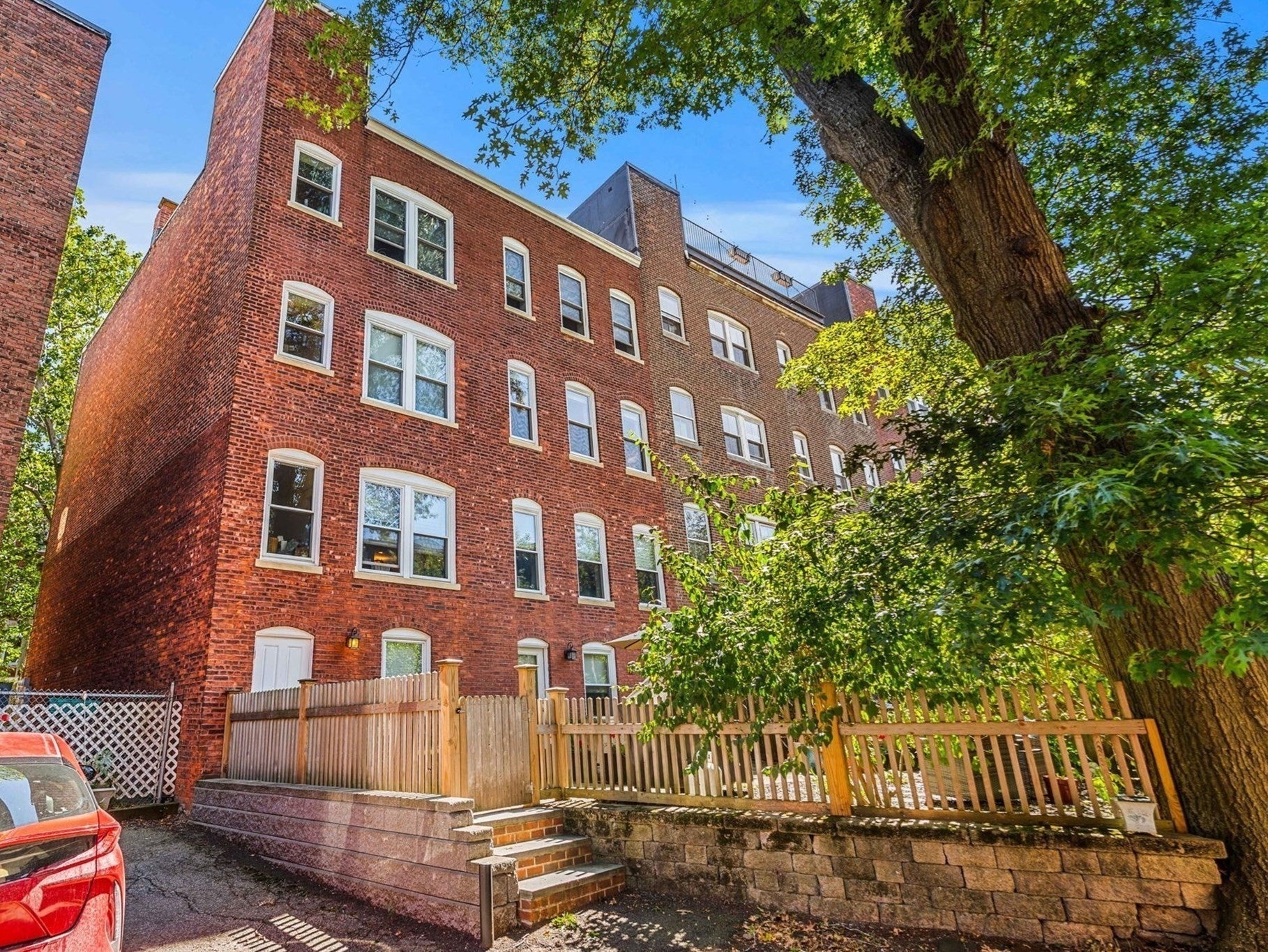 11 Claflin Rd #2, Brookline, MA Photo #33