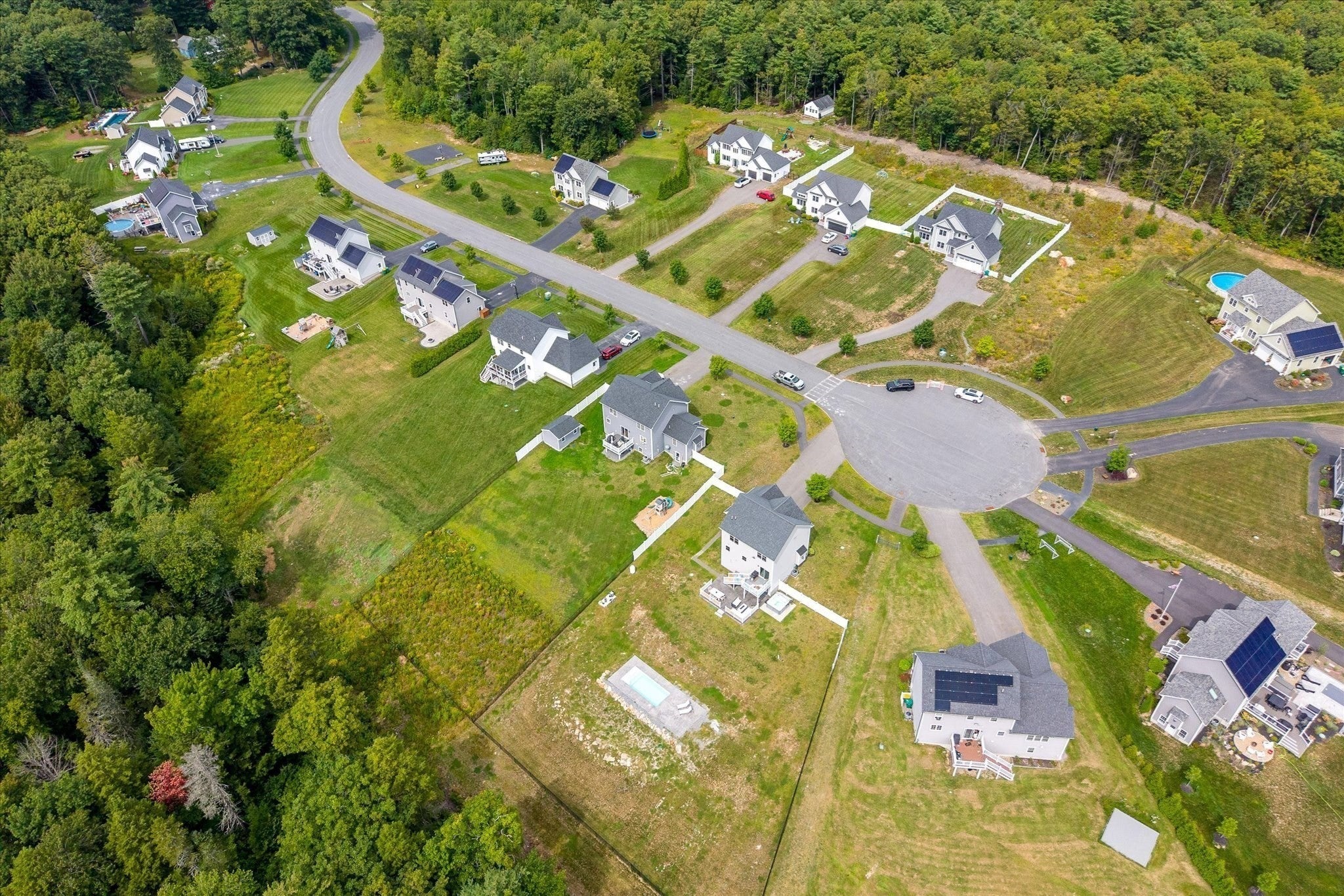 19 Lighthouse Ln