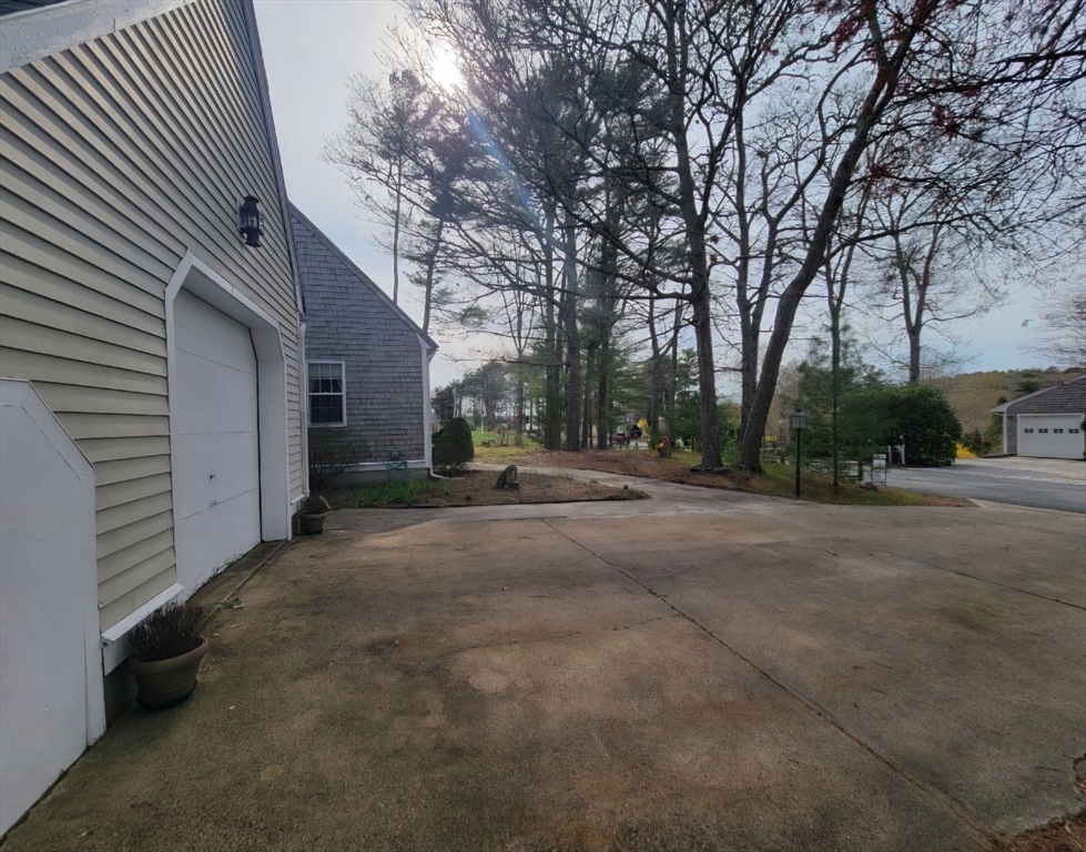 51 Nye Ln