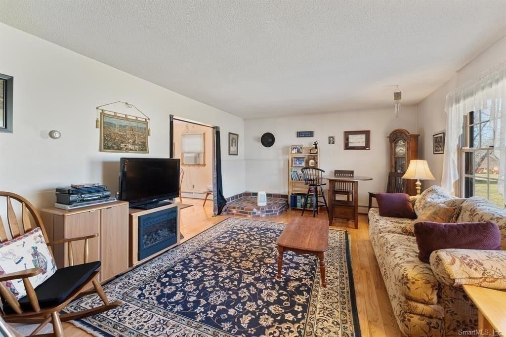 41 Margaret Henry Road, Killingly, CT, 41 Margaret Henry Road, Killingly, CT Photo #10