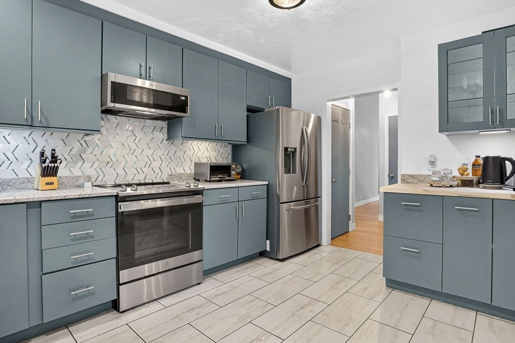 27 Walden Dr, Easton, MA, 27 Walden Dr, Easton, MA Photo #13