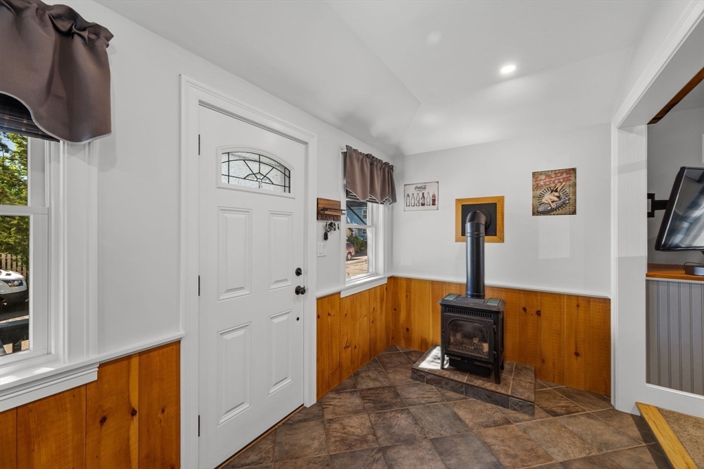 55 Winthrop Ave