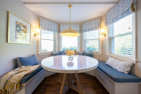 18 Tisdale Dr 18 Dover MA 02030