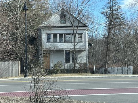 62 Pond St Ashland MA 01721