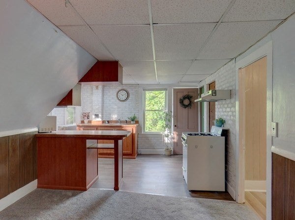 158 Franklin ST #2, Whitman, MA, 158 Franklin ST #2, Whitman, MA Photo #3