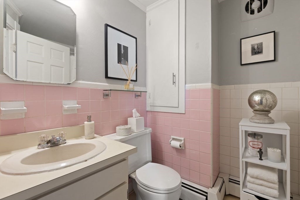 156 Chestnut Ave #6, North Andover, MA Photo #13
