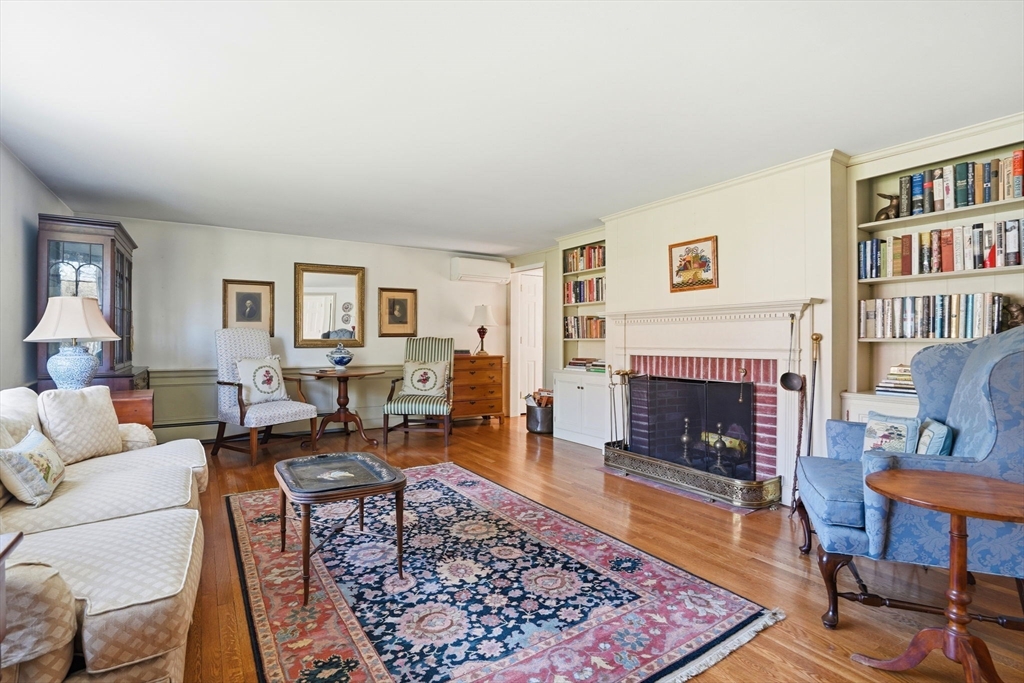 26 Camelot Rd