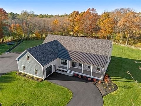 73 Raymond Raynham MA 02767