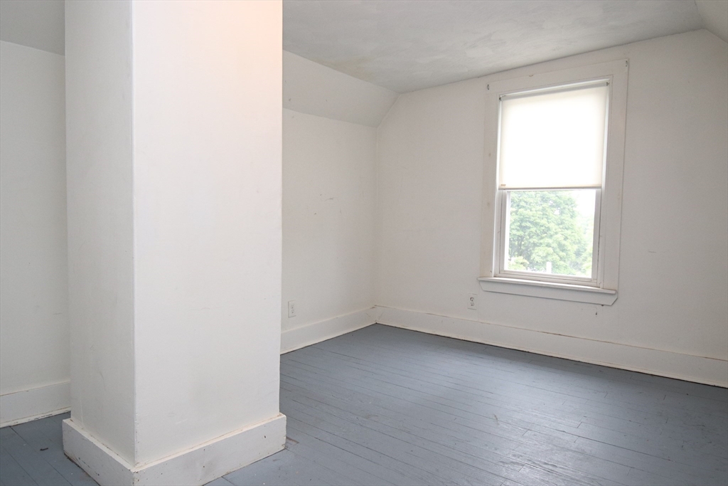 Saugus, Massachusetts 01906, United States, 3 Bedrooms Bedrooms, ,4 BathroomsBathrooms,Residential,Active,144561