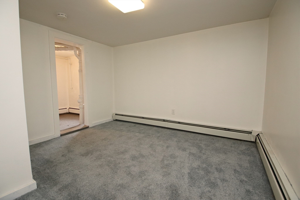 Saugus, Massachusetts 01906, United States, 3 Bedrooms Bedrooms, ,4 BathroomsBathrooms,Residential,Active,144561