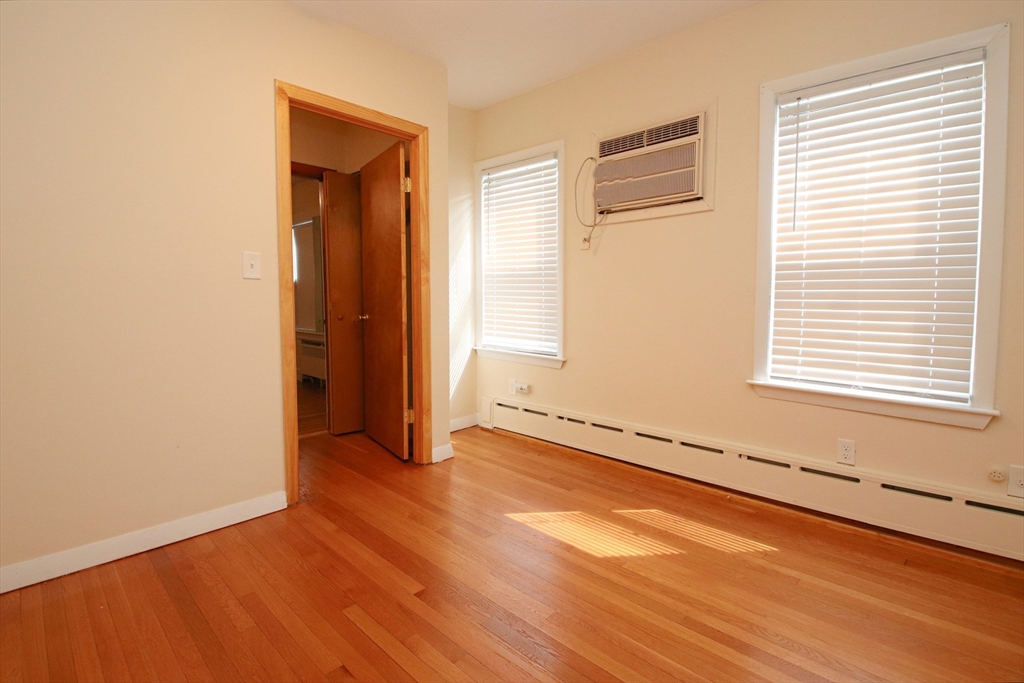 Saugus, Massachusetts 01906, United States, 3 Bedrooms Bedrooms, ,4 BathroomsBathrooms,Residential,Active,144561