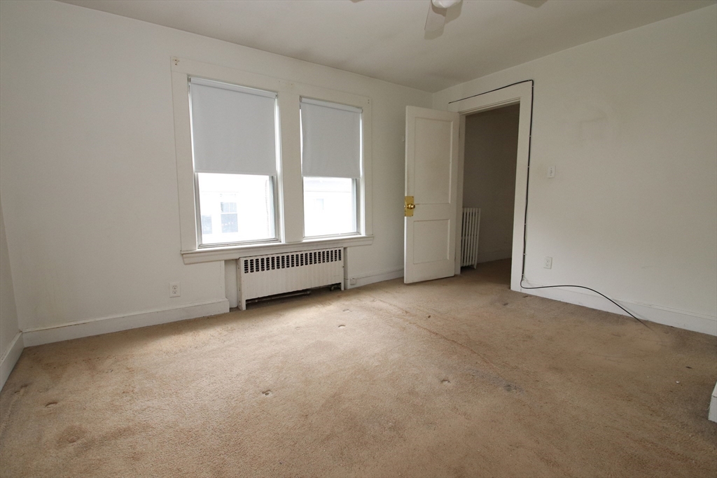 Saugus, Massachusetts 01906, United States, 3 Bedrooms Bedrooms, ,4 BathroomsBathrooms,Residential,Active,144561