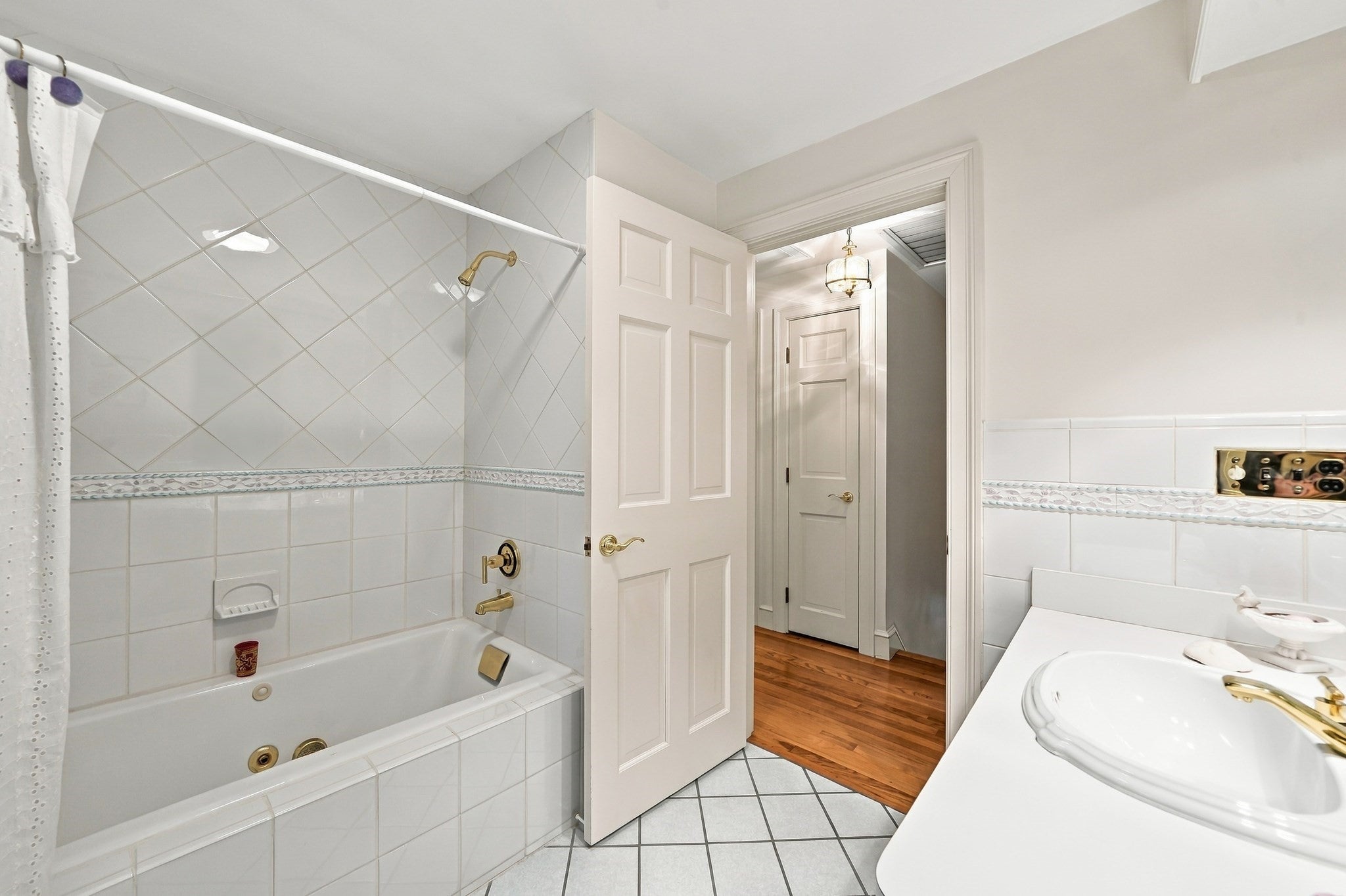 28 Ledgelawn Ave, Lexington, MA Photo #35