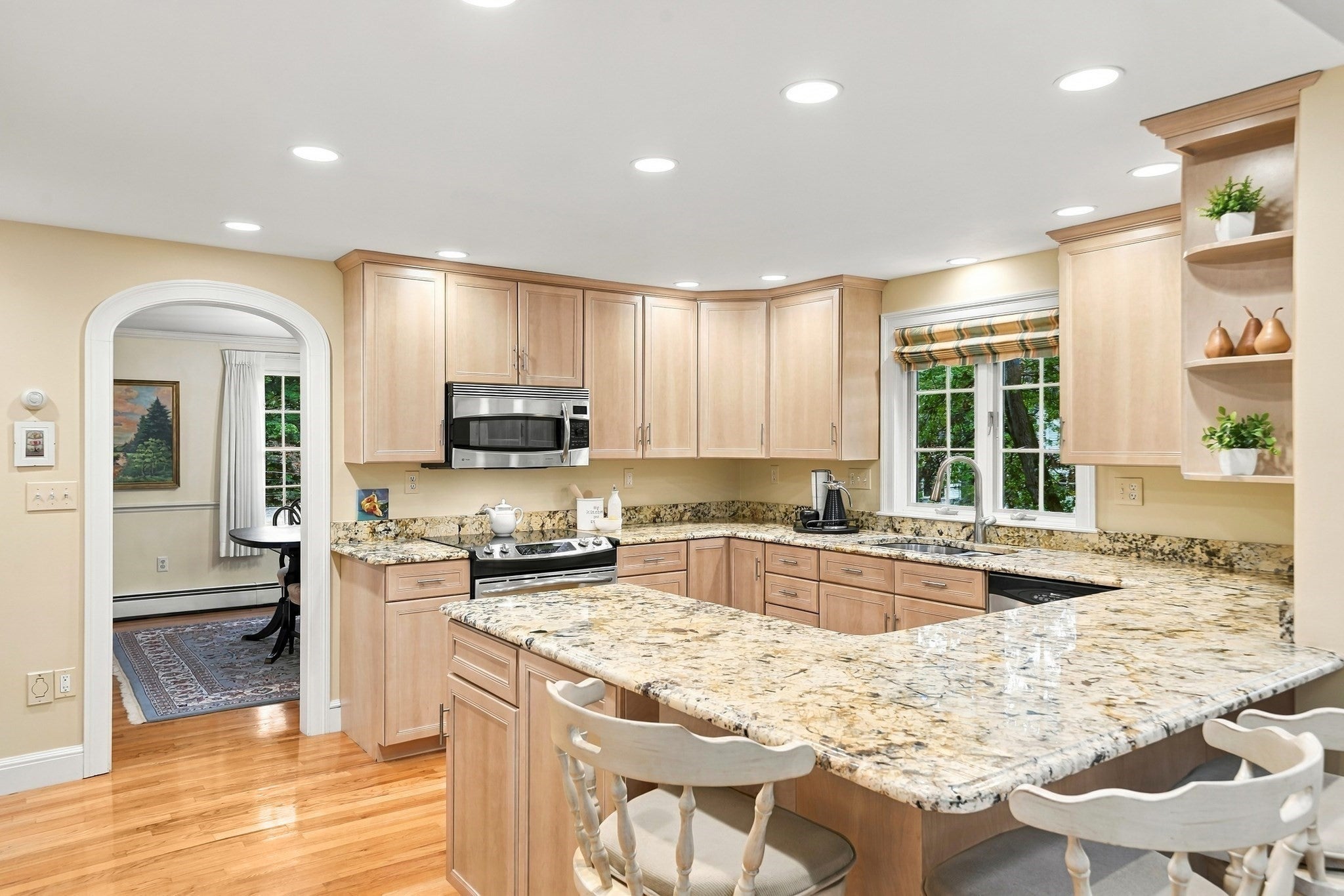 28 Ledgelawn Ave, Lexington, MA Photo #17