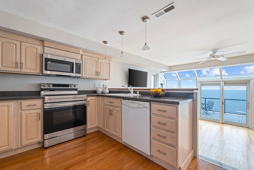 40 Oceanside Drive 40