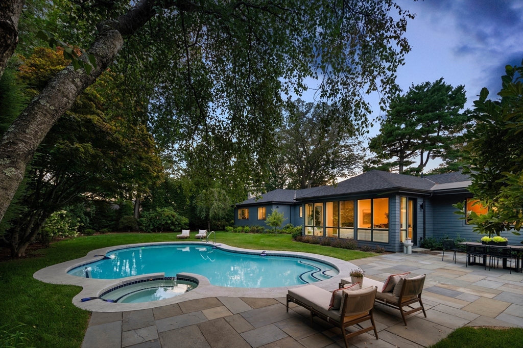 68 Mignon Rd