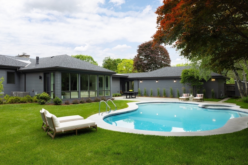 68 Mignon Rd