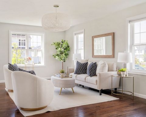 30 Matthew Drive Bridgewater MA 02324