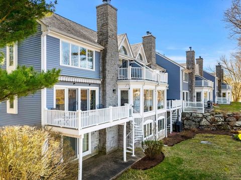 Photo of 1 Hawkswood Estates #1, Amesbury, MA 01913 (MLS # 73500262)