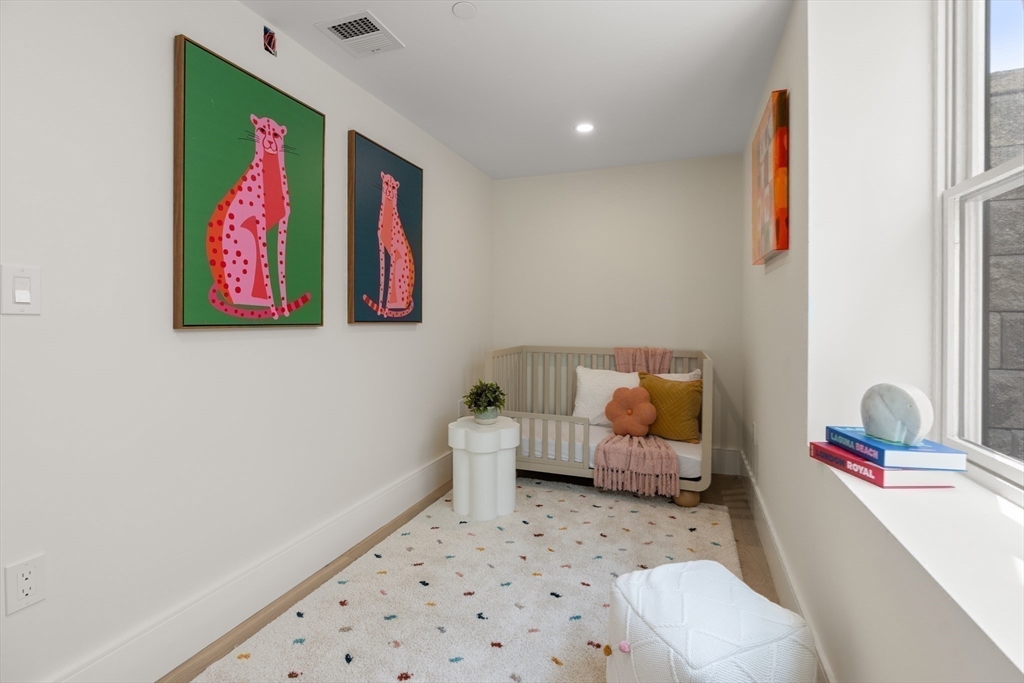 326 Lowell Street #1, Somerville, MA Photo #15