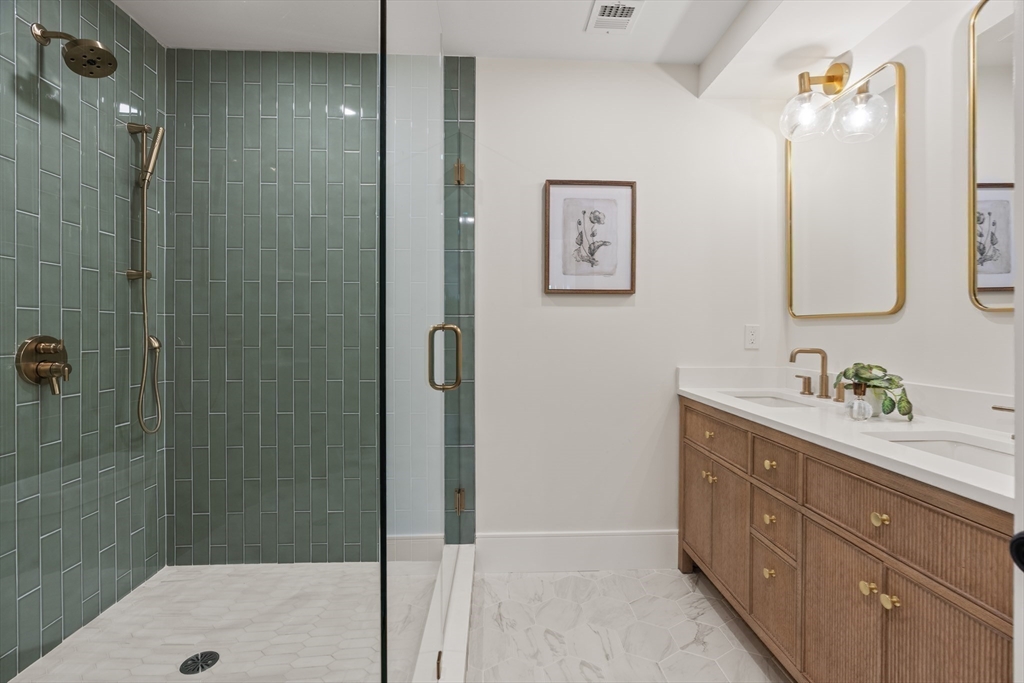 326 Lowell Street #1, Somerville, MA Photo #11