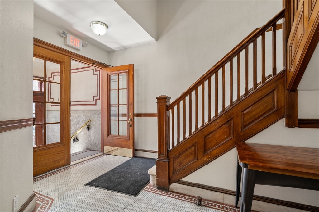 128 Sewall Ave A