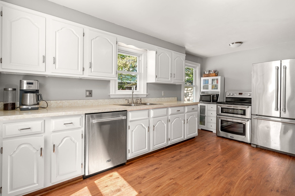 14 Davis Rd