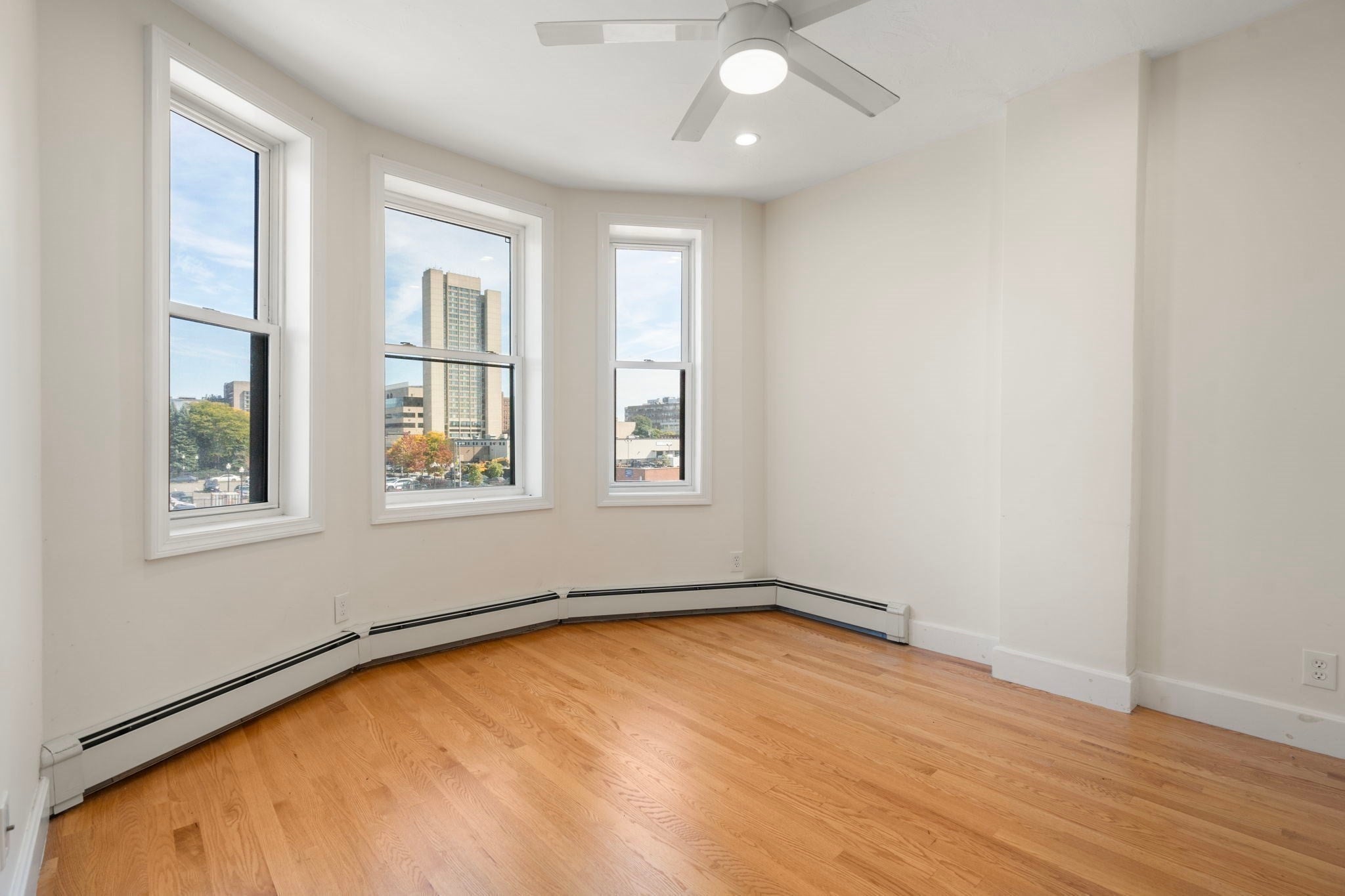 45 Thorndike ST, Boston, MA, 45 Thorndike ST, Boston, MA Photo #6