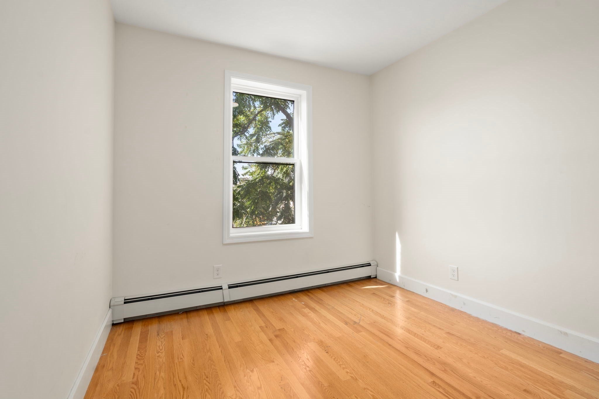 45 Thorndike ST, Boston, MA, 45 Thorndike ST, Boston, MA Photo #9