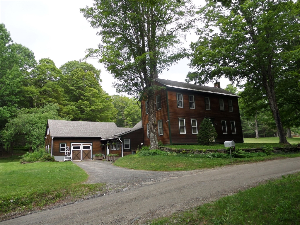 10 Maple St